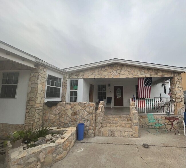 304 E Croydon Pl Rental House Rental in Laredo, TX