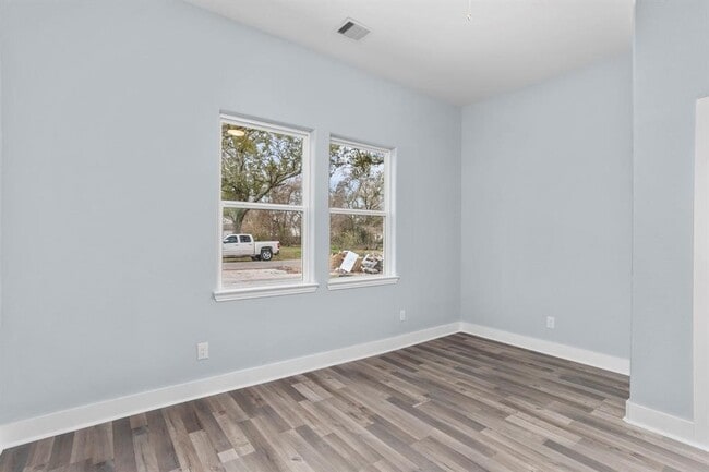 Photo - 1010 Junell St