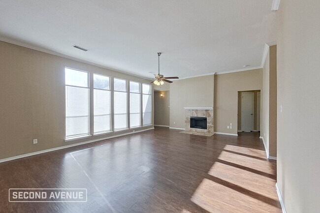 Photo - 616 Elm Falls Pl