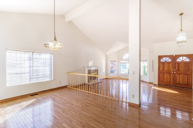 Photo - 2741 Seminole Dr