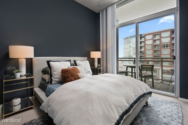 Photo - 1 br, 1 bath Condo - 1107 S Delano Ct E