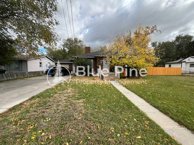 Building Photo - 892 McKinley Ave Unit 1