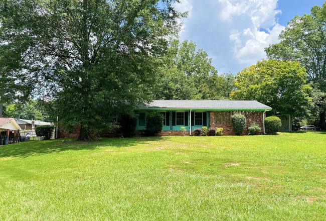 Photo - 2935 Heather Dr