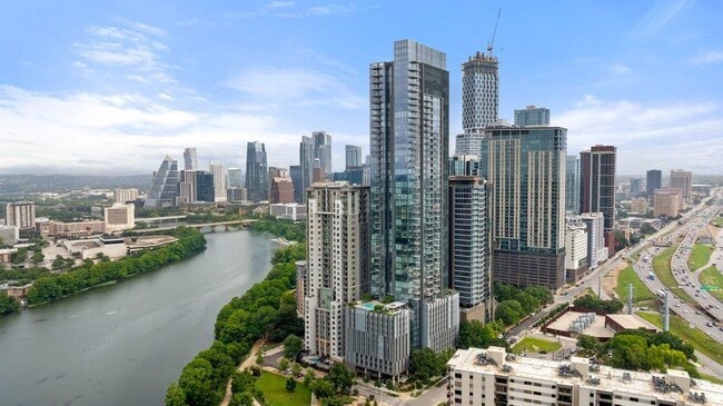 Building Photo - 44 East Ave Unit 2807