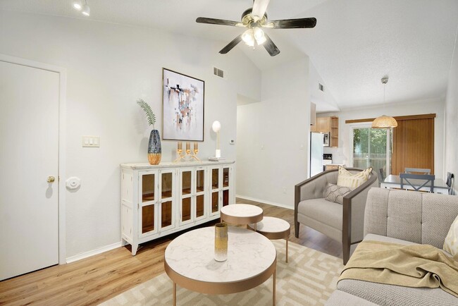 Photo - 1015 E Yager Ln Unit 88