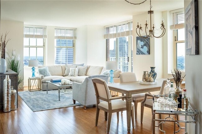 1 W Exchange St Unit 2504