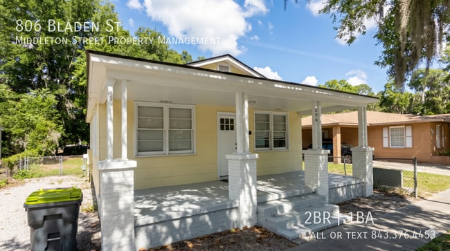 Photo - 806 Bladen St