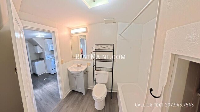 Photo - 402 Fourth St. Apt. Unit 2