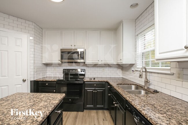 Photo - 4215 Greenfield Cir NW