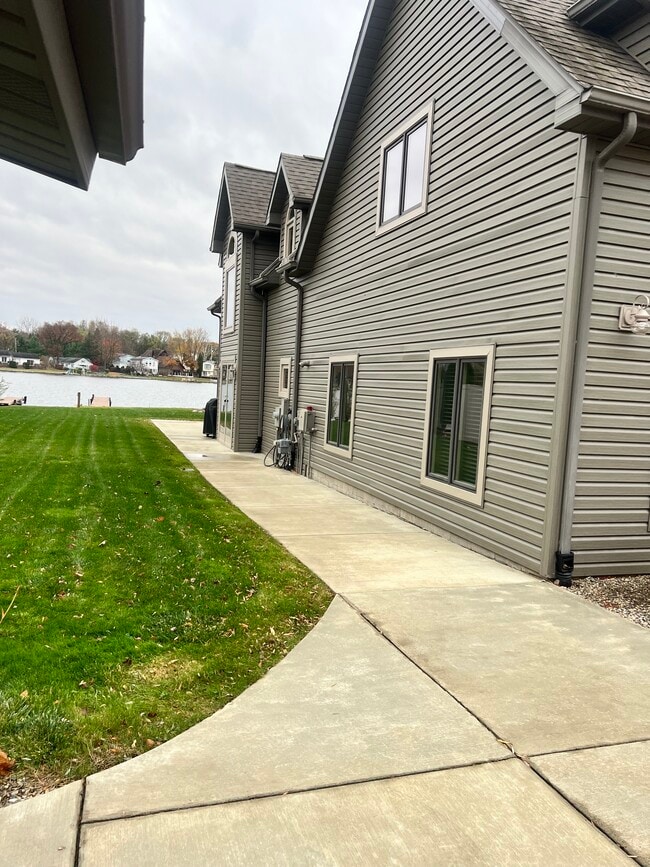 Photo - 8065 S Portage Rd