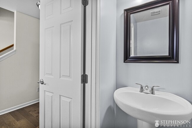 Photo - 3 bed 2.5 bath fenced yard