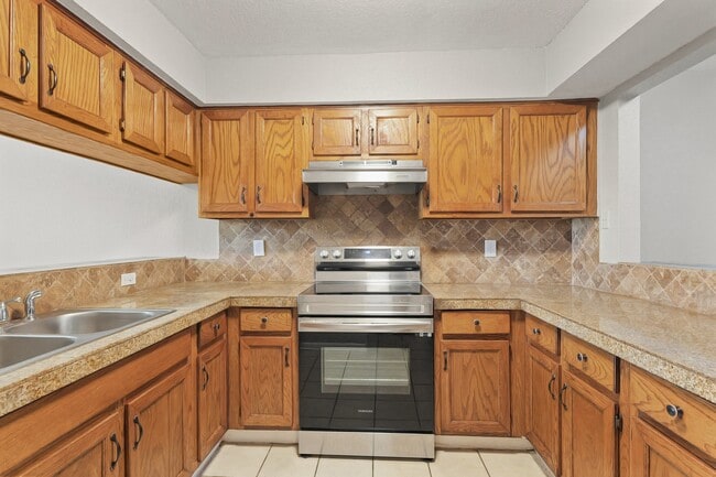 Photo - 12322 Wild Pine Dr Unit C