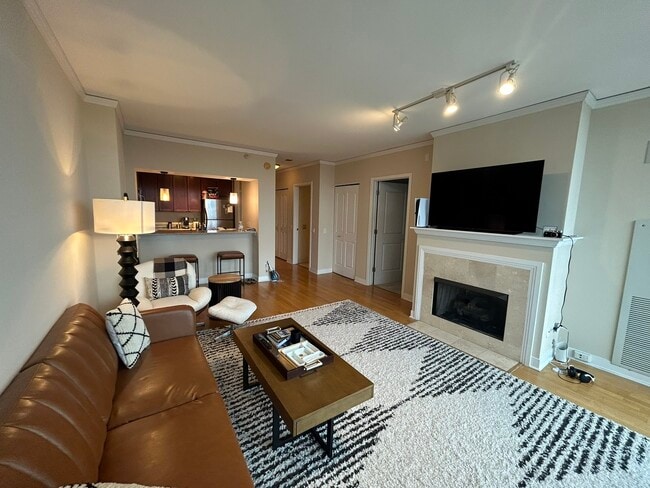 Photo - 200 N Jefferson St Unit 2302A