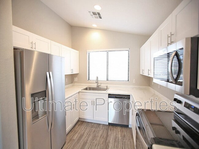 Photo - 631 E Arizona Ave