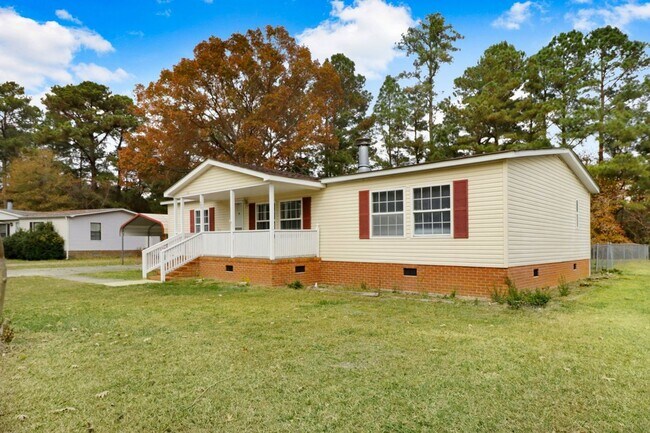 Photo - Fresh & Clean! 3 BR, 2 BA Home w/ Carport ...