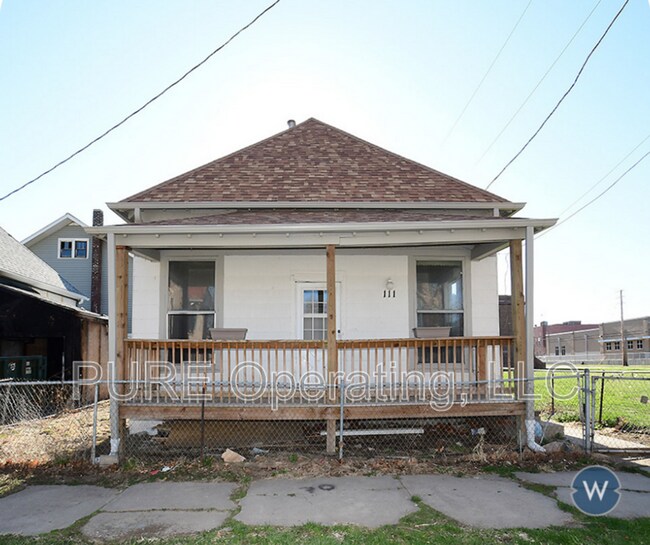 Photo - 111 N 7th St House