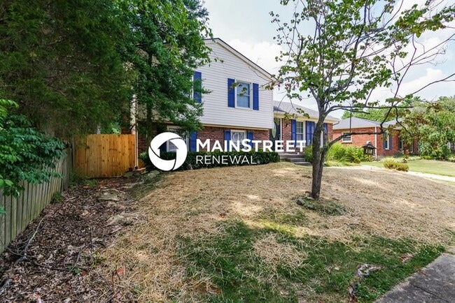 4 Bedroom Pet-Friendly Home in Louisville, KY with Main Street Renewal