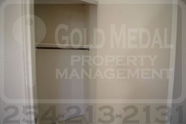 Photo - 1803 Cedarhill Dr