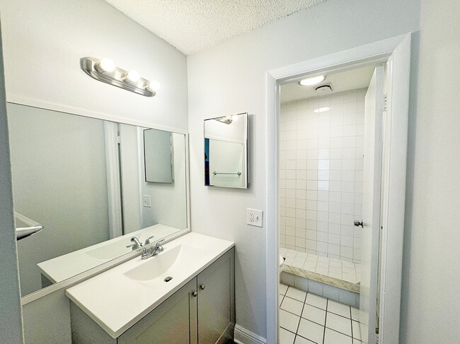 Photo - 4543 Treehouse Ln