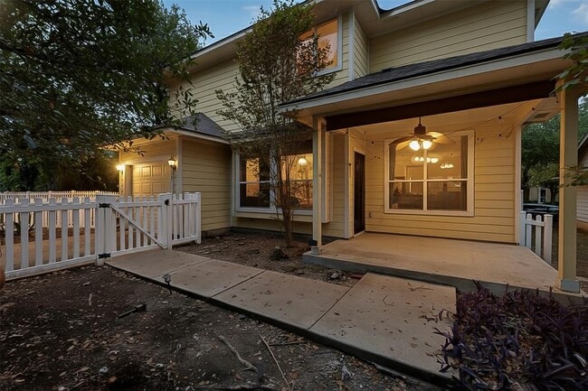 Photo - 319 Bandstand Ln