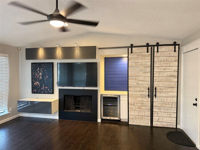 Photo - 5001 Lamonte Ln Unit 105