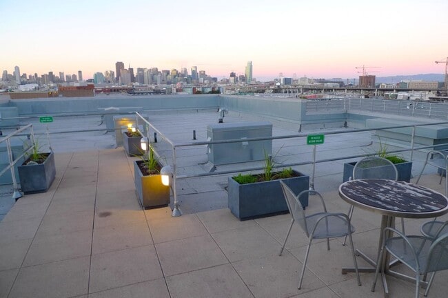 Building Photo - 451 Kansas St Unit 451 Kansas St. #550