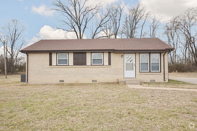 Building Photo - Pet Friendly Three Bedroom! Rental