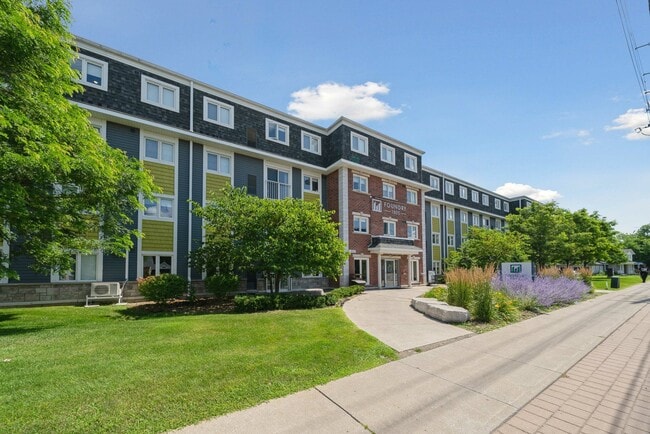 Building Photo - Foundry 1805 - Student Living