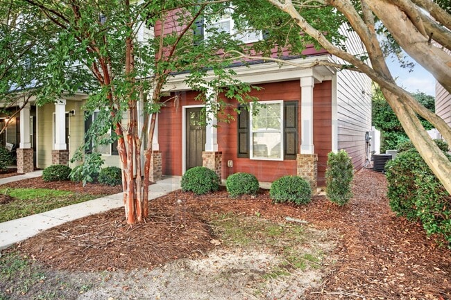 Building Photo - 107 Top Forest Drive