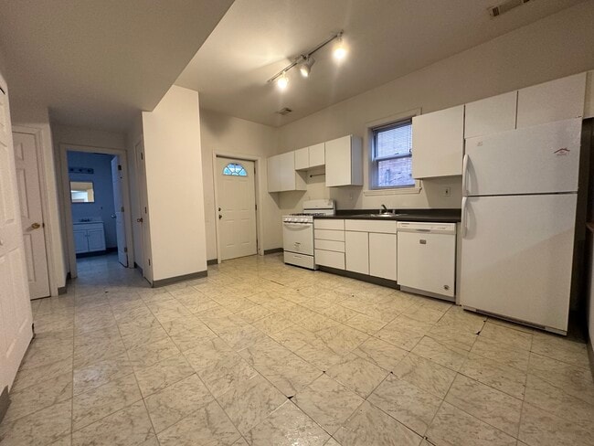 248 S. Atlantic Ave. #2 - Shadyside Properties