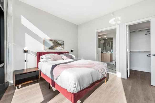 Photo - 1127 W Van Buren St