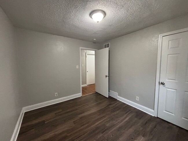 Photo - 3159 St Charles Dr