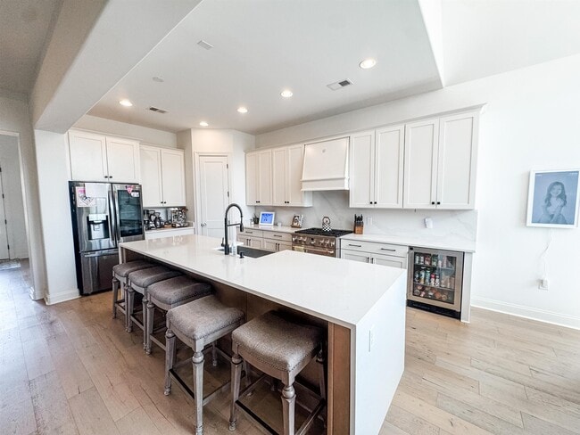 Photo - 621 Covington Walk Ln S