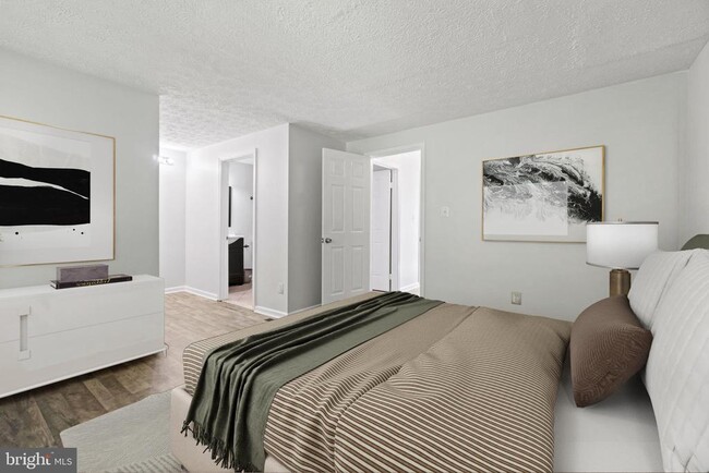 Photo - 3618 Wharf Ln