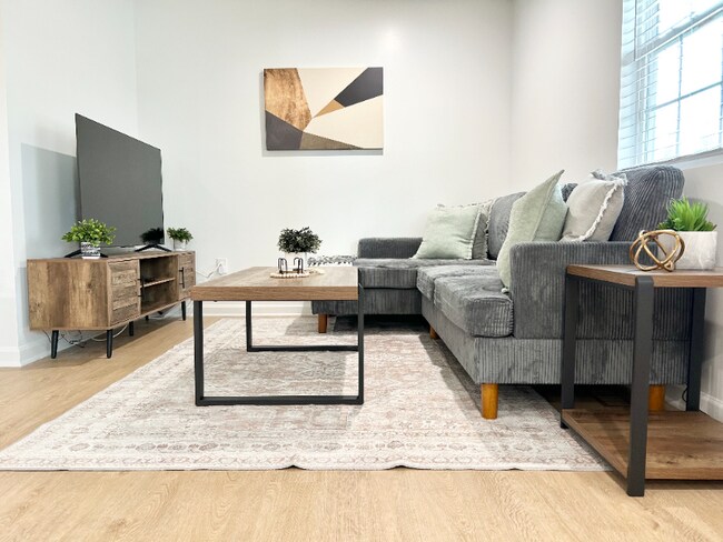 Photo - 167 Park Cir SW Unidad 167 Park Circle