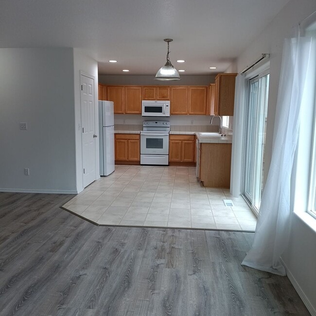 Photo - Beautiful Home Available In Bridal Springs Community!