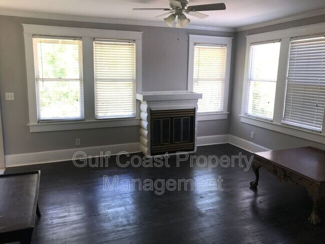 Photo - 1952 Morrill St