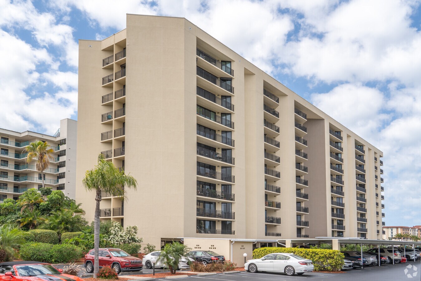 Island Walk Condominium - Island Walk Condominium