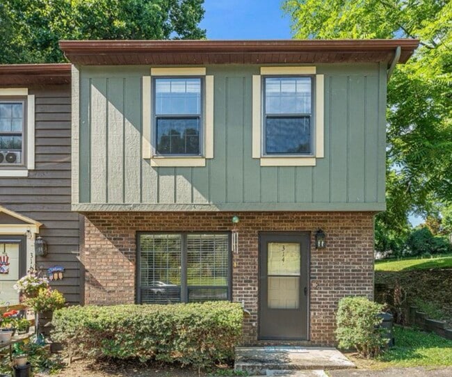 Photo - 314 Old Hendersonville Hwy Unidad 4 Rental