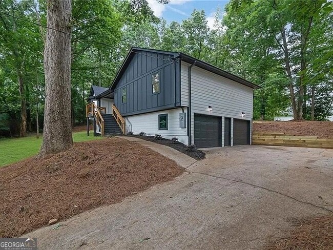 Photo - 2000 Doefield St