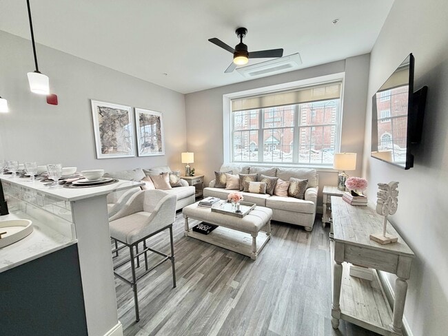 Photo - The Residence at 1555 Elm