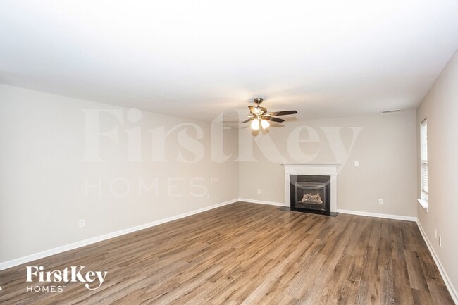 Photo - 130 Rusty Nail Dr