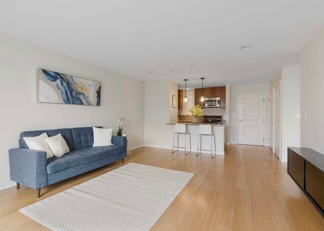 Photo - 16 Miner St Unit 3