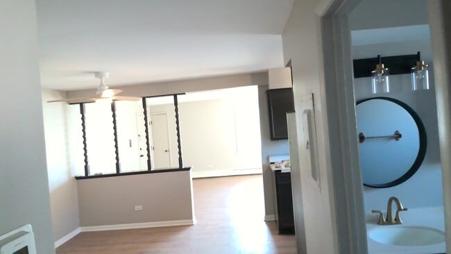 Photo - 8800 W 76th Pl Unidad 1E