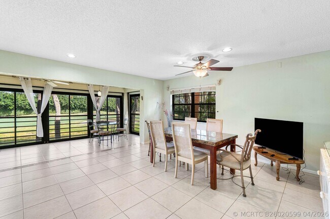 Photo - 6446 Aspen Glen Cir