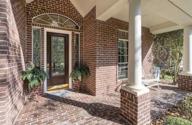 Photo - 94 E Fairbranch Cir