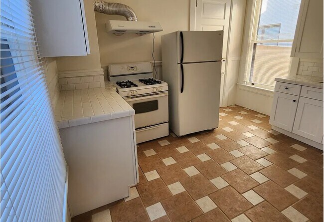 Photo - 681 Mira Monte Pl