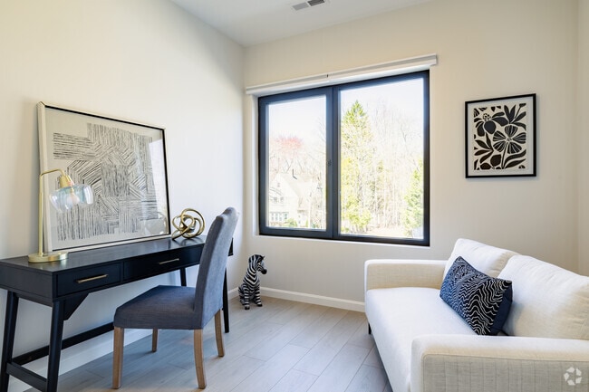 2BR, 2BA - 1005SF - The Falmouth