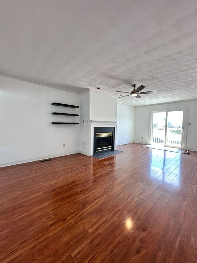 Photo - Pinewell By The Bay-4 Bedroom 3.5 Bath