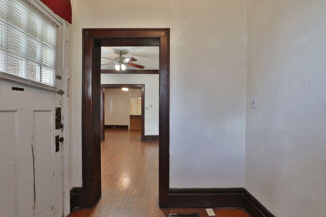 Photo - Central Campus - LARGE 4 Bedroom House wit...